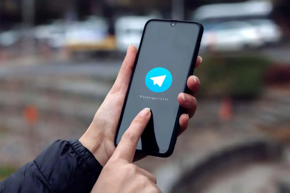 Cómo dejar el grupo en Telegram con iPhone