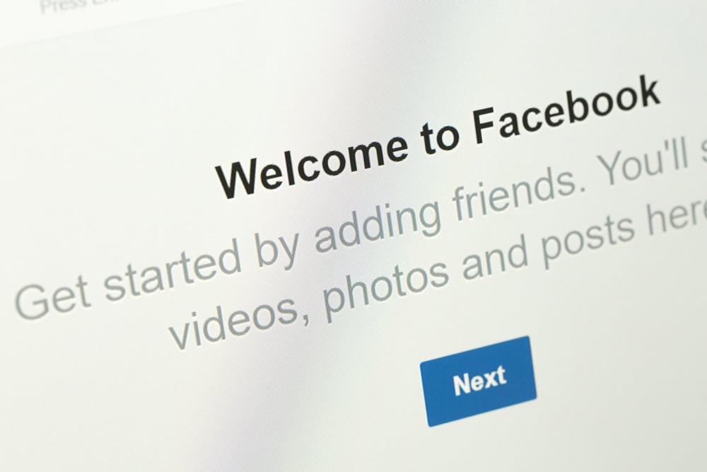 Cómo deshacerse de "Bienvenido a Facebook" en mi suministro de noticias