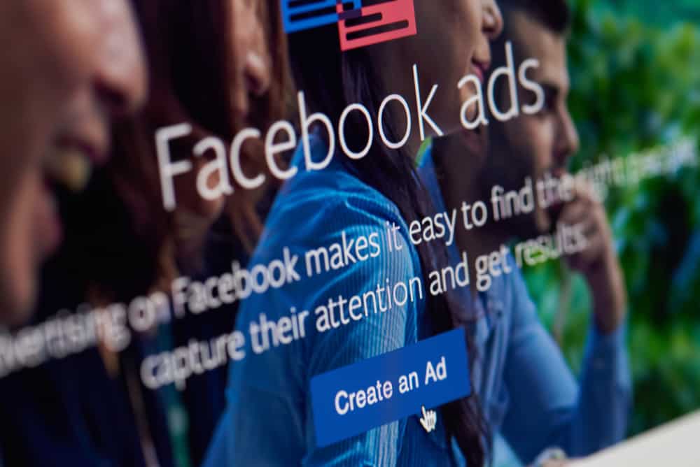 Cómo ejecutar anuncios de Facebook para clientes