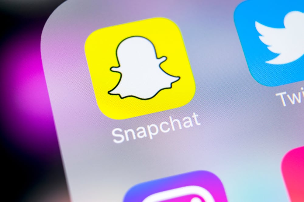 Cómo guardar pegatinas en Snapchat?