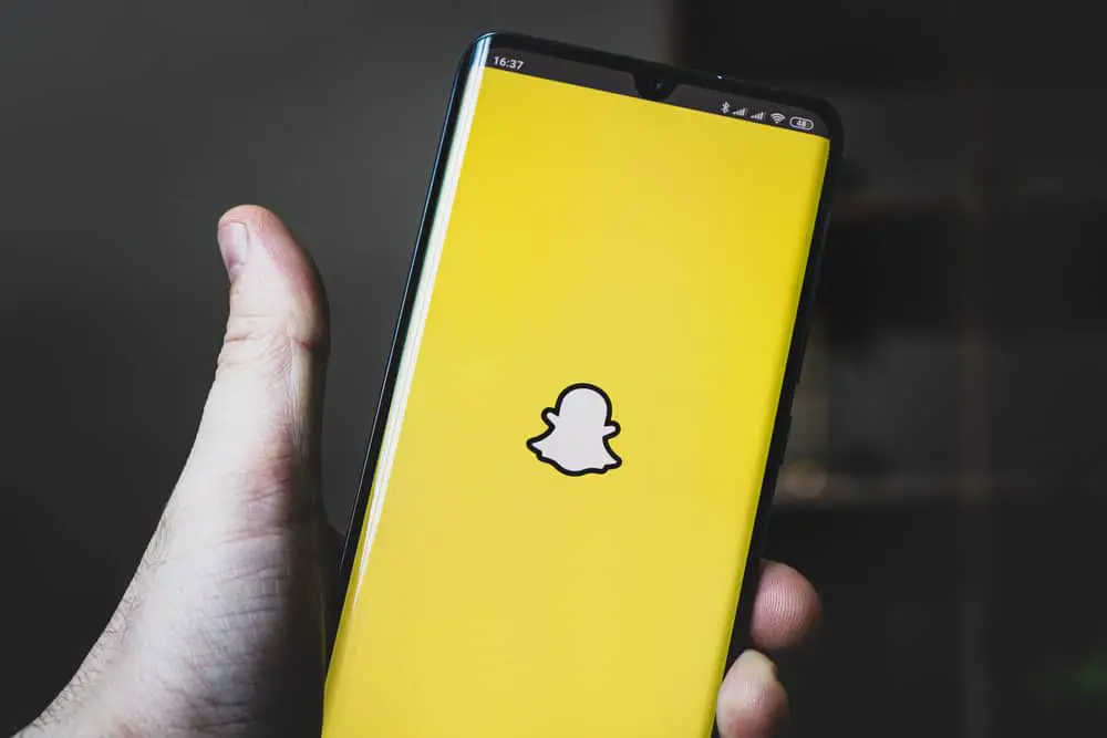 Cómo hacer una copia de seguridad de las fotos en Snapchat?
