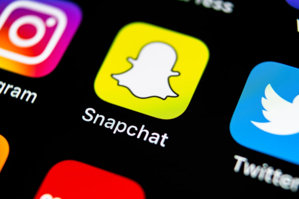 Cómo utilizar Snapchat ¿Pegatinas?