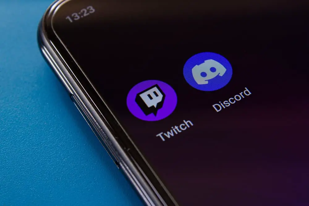 Cómo vincular Twitch a Discord en iPhone