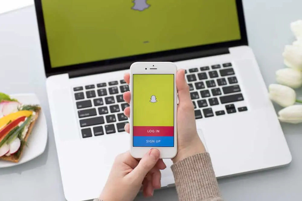 ¿Cómo transferir videos guardados de Snapchat a la computadora?