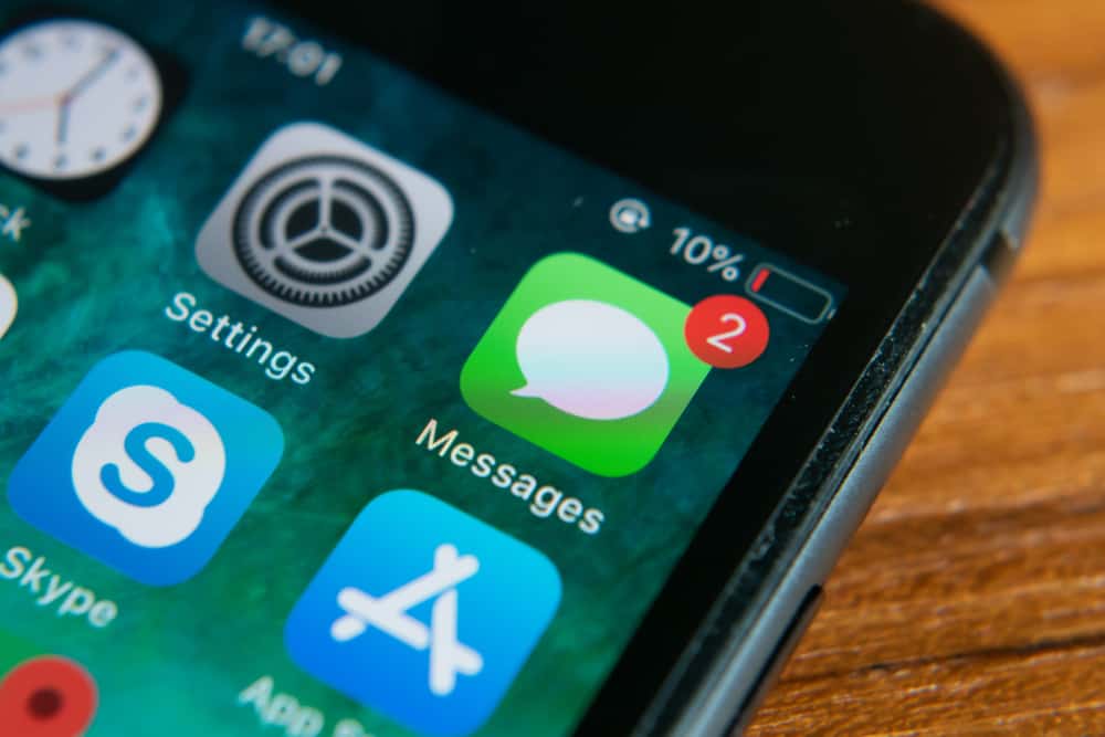 ¿Los mensajes de iMessage se entregan cuando el teléfono está muerto?