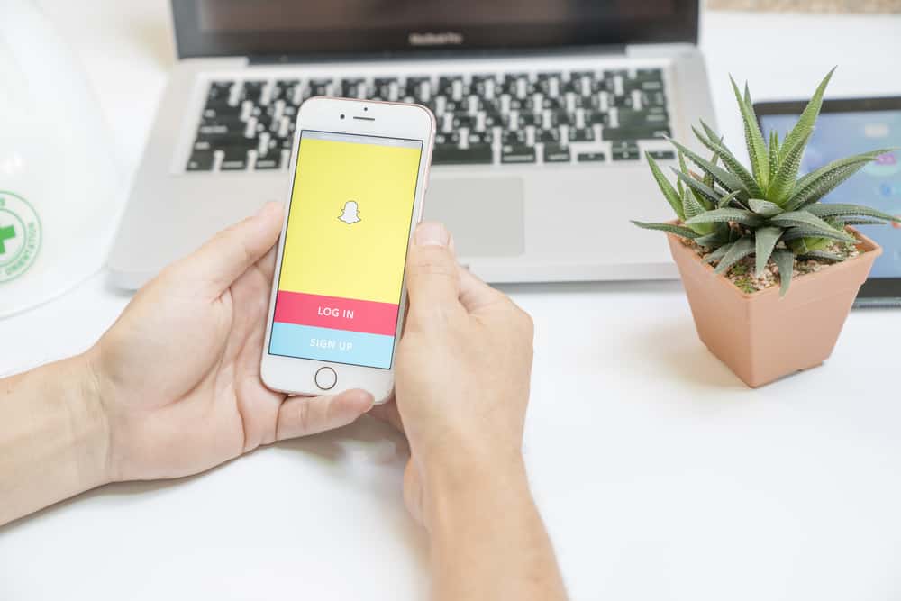 ¿Qué significa "Ignorar solicitud de amistad" en Snapchat?