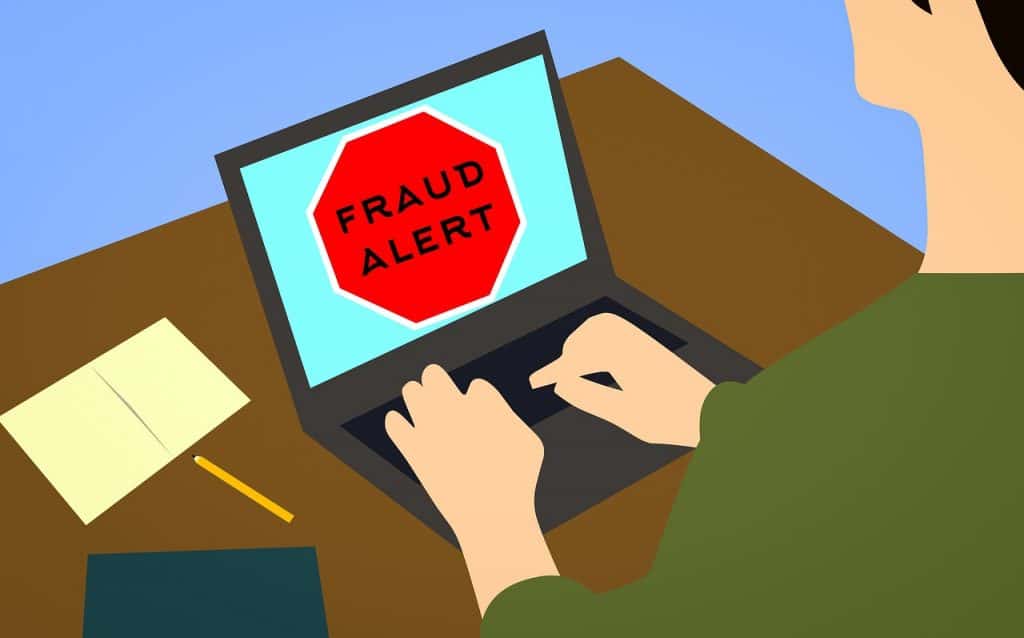 ¿Cómo saber quién creó una cuenta de Facebook falsa?