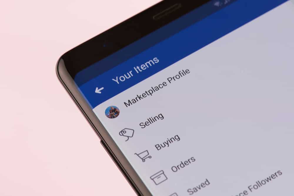 Cómo eliminar elementos guardados en Facebook Marketplace