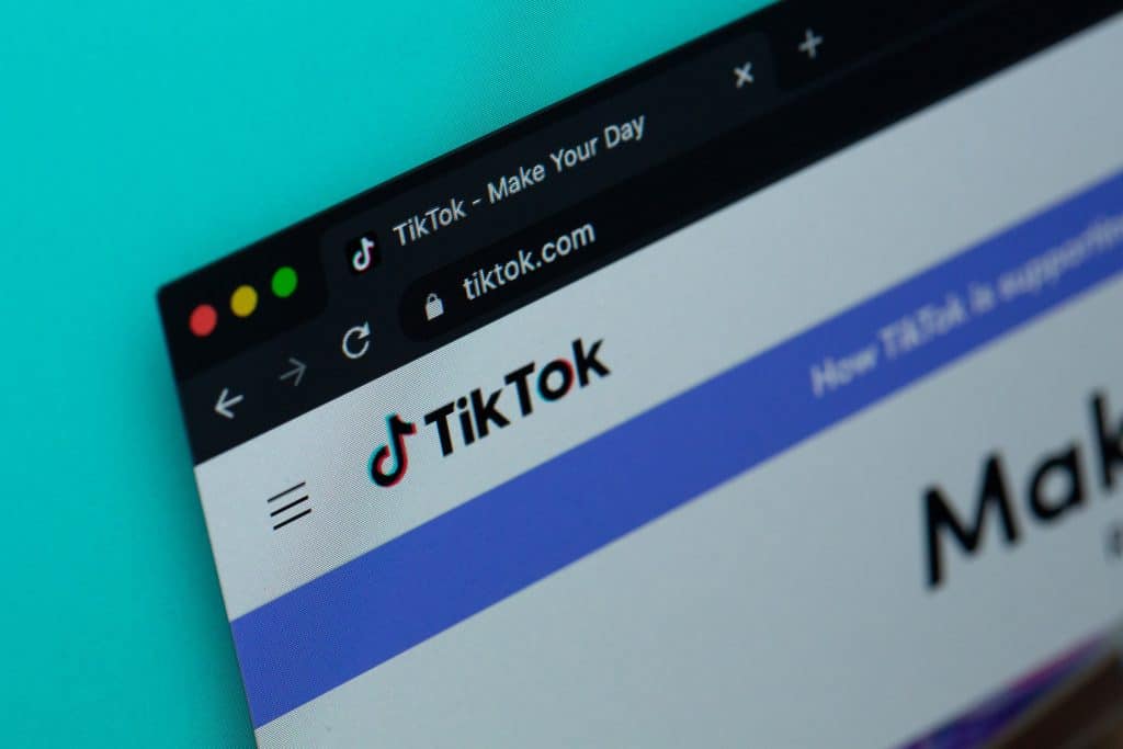 Cómo mirar TikTok en Roku TV?