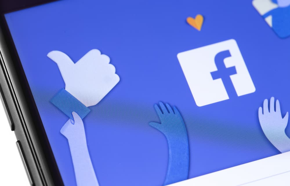 Cómo quitar favoritos en Facebook