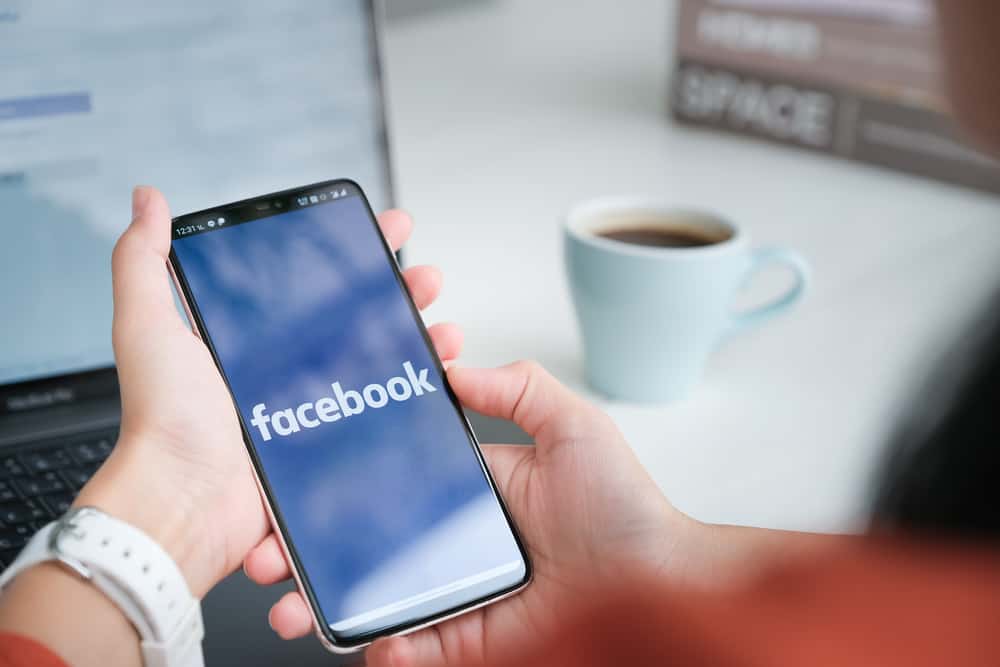 ¿Cómo encontrar álbumes en Facebook?