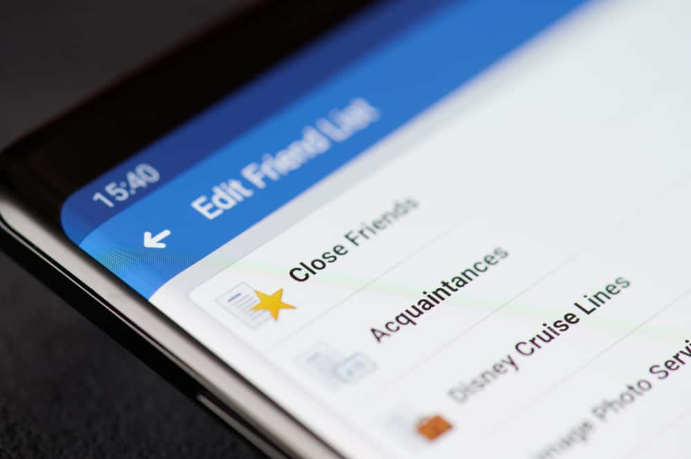 ¿Cómo ordena Facebook a tus amigos en Messenger?
