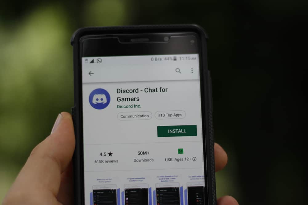 ¿Qué hace un candado en un Discord canal medio?