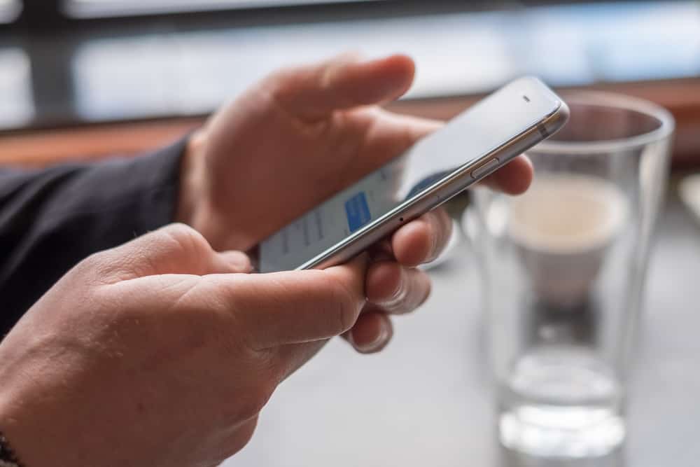 ¿Se muestra cuando silencias a alguien en iMessage?